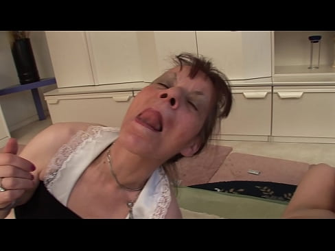 ❤️ Zwei Großmütter und ein Großvater haben einen Dreier ☑ Homemade porn bei de.classicmebel21.ru
