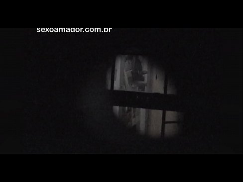 ❤️ Blondie wird heimlich von einem Voyeur aus der Nachbarschaft gefilmt, der sich hinter Hohlblocksteinen versteckt ☑ Homemade porn bei de.classicmebel21.ru
